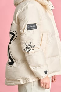 Image 5 of PLUMAS HELSINKI