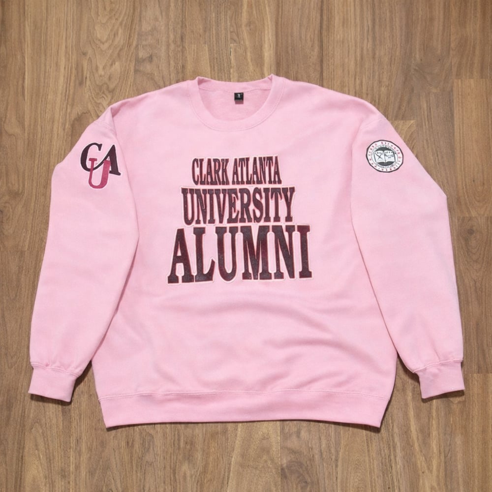 CLARK ATLANTA UNIVERSITY ALUMNI EMBROIDED CREWNECK SWEATSHIRT