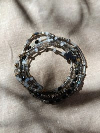 Image 4 of Bracelet 5 rangs Nuit d'argent 