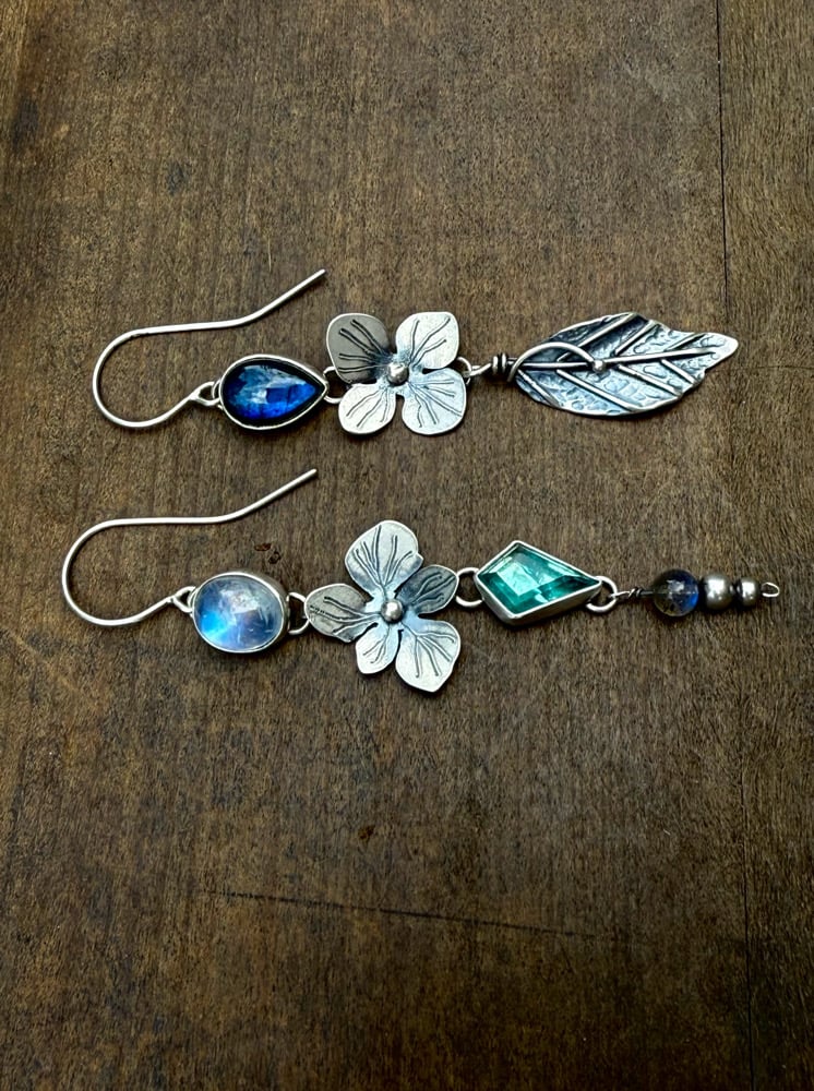 Image of Hydrangea Mismatch Dangle Earrings