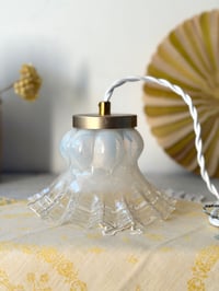 Image 2 of Baladeuse en verre opalescent