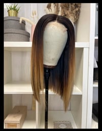 Image 1 of PRÉCOMMANDE Carré long balayage 16’’