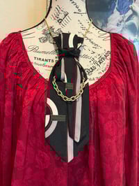 Image 3 of Metro Noir