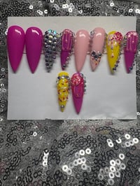 Image 2 of  Pink drip gel press on nails Aubrey birthday sale