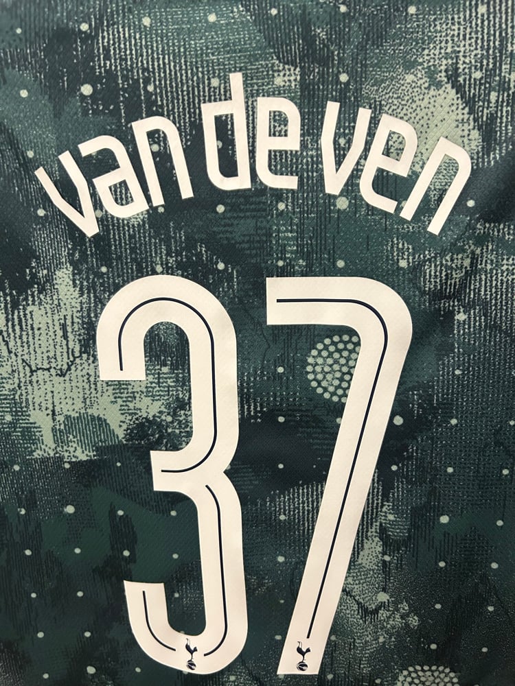 Image of Tottenham Hotspur “VAN DE VEN 37” 2024/25 Third Shirt + UEL patches (L)