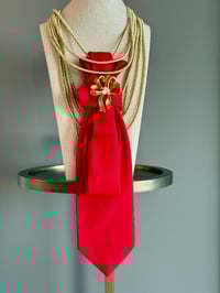 Image 2 of Lady Luxe