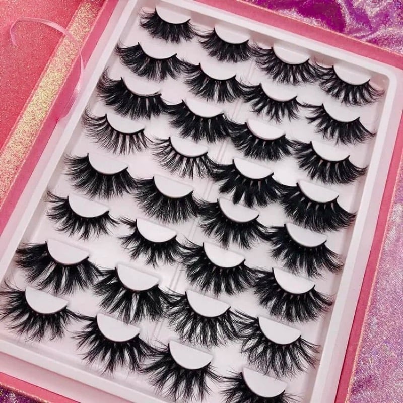 Image of 16 Pair Eyelash Book