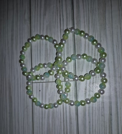 Image of Emerald droplet [Bracelet].
