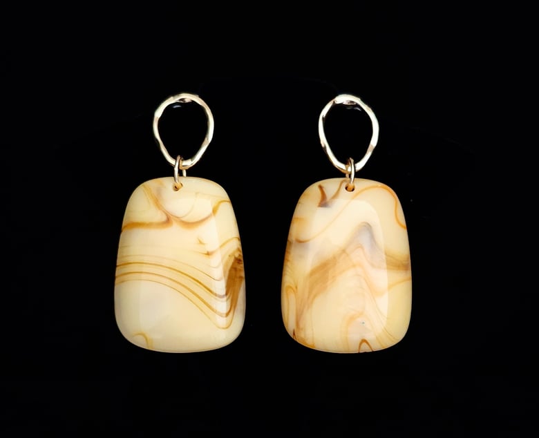 Image of Peach Marbleized Pierced Earrings 