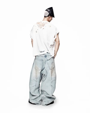 Image of LATUI ATELIER - Contie-Tiz T-Shirt