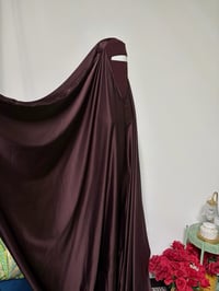 Image 1 of Overhead with niqab 