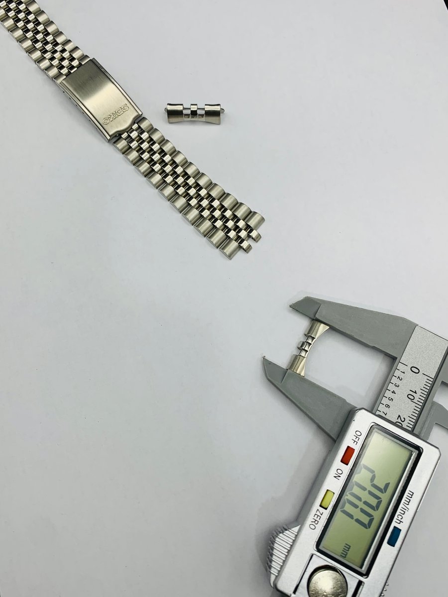 20mm Seiko curved lugs stainless steel gents watch