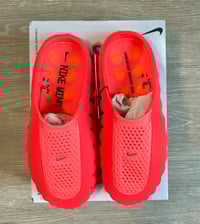 Image 1 of Nike Mind 001 Slide Solar Red Size 9w / 7.5m