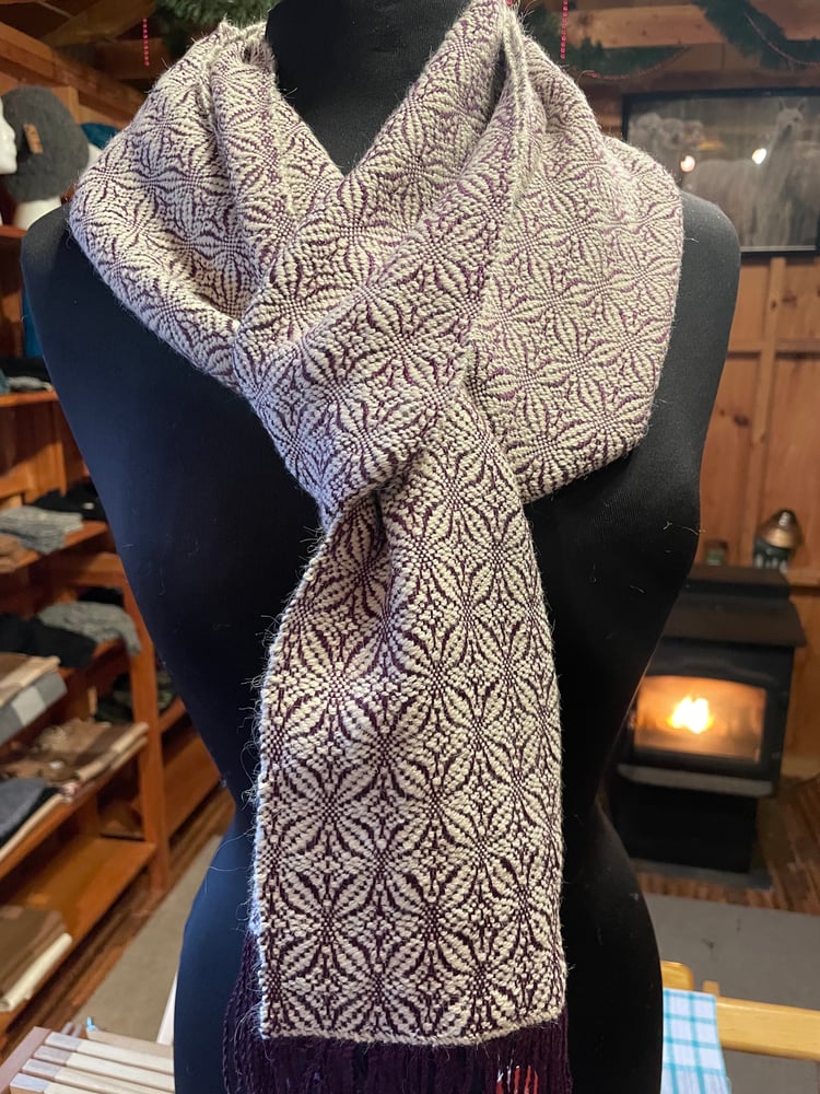 Image of Handwoven White Pedal Scarf. (# 22333)