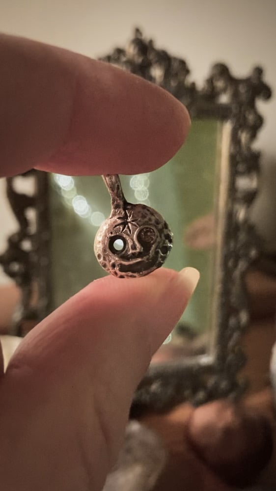 Image of Hag Moon Talisman