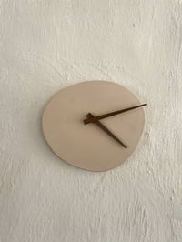 Image 2 of Reloj Time