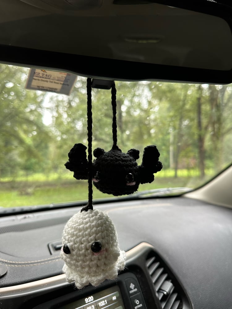 Image of Ghost and Bat Car Hanging