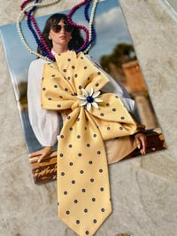 Image 1 of Daisy Days