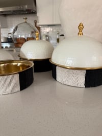 Image 3 of The monochrome dome serving bowl
