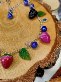 Image 5 of Owocowy naszyjnik charmsowy 🫐🍓