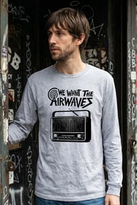 Image 2 of Camiseta M/L We Want The Airwaves