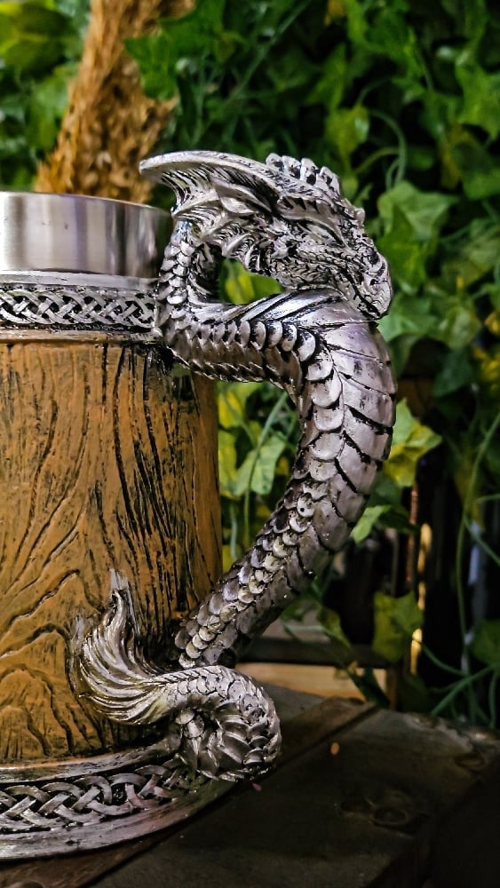 ๐The Armored Kingdom Sandstone Brown Battleborn Dragon Mug