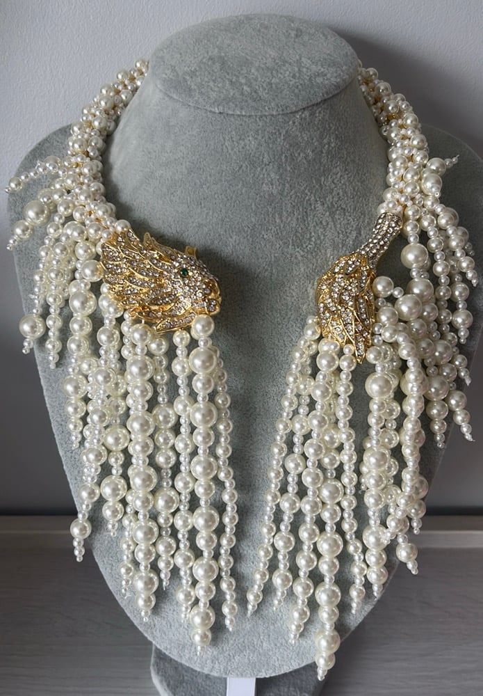 Image of Lion Head Pearl Necklace