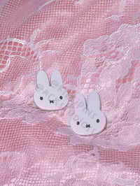 Image 1 of [IN HAND] WHITE BUNNY BANG CLIP