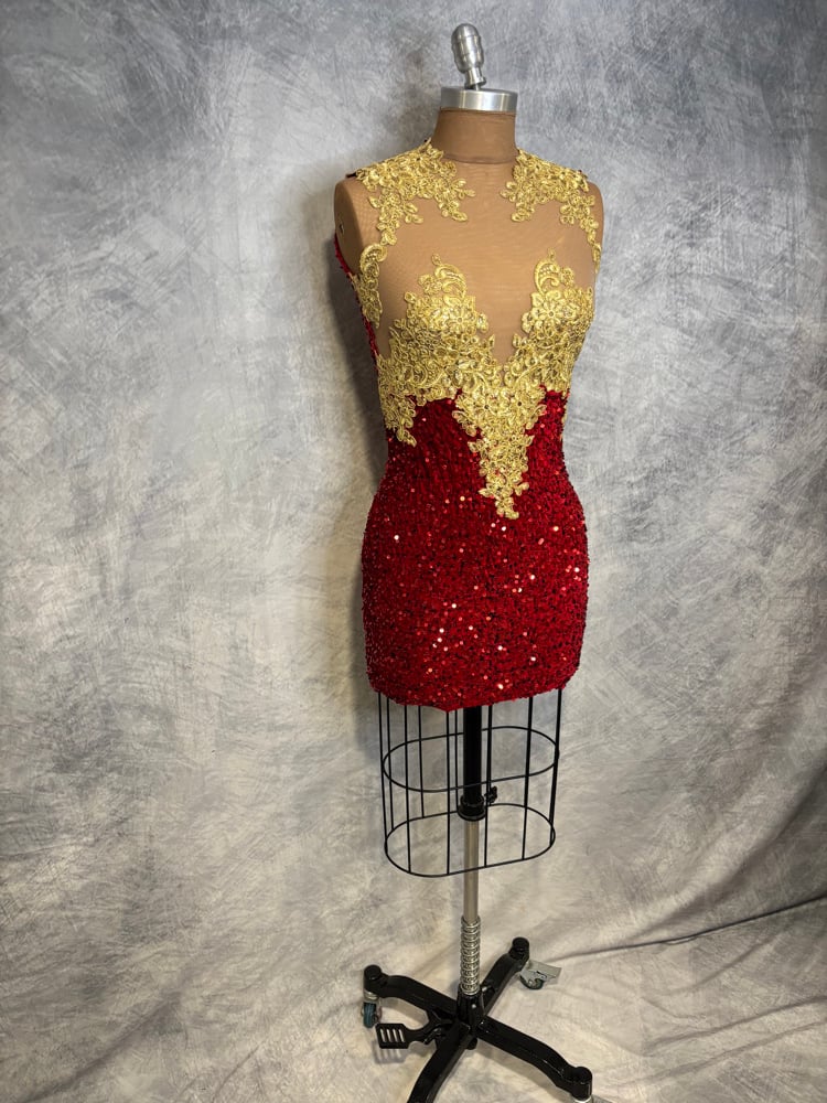 Image of Red Lace Applique Dress (size 6) 