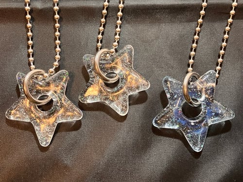 Image of crushed opal stars 