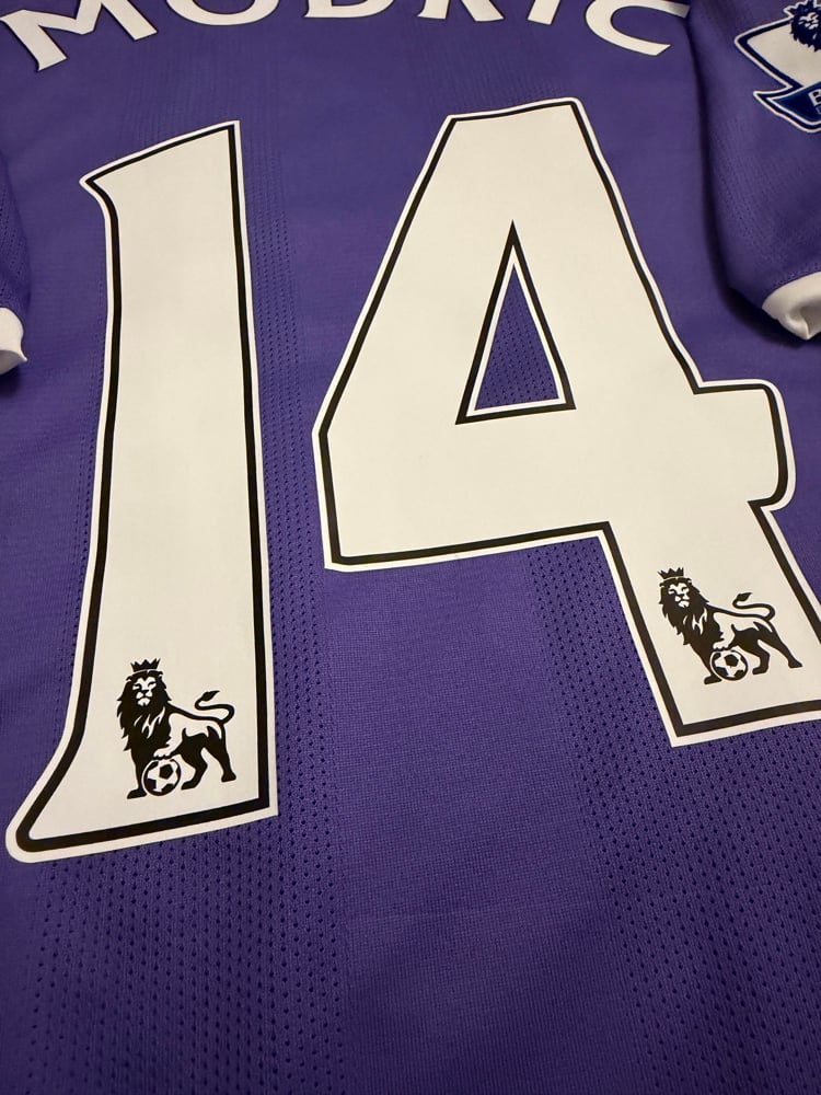 Image of Tottenham Hotspur “MODRIĆ 14” 2011/12 Away Shirt + PL patches XL