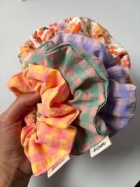 Image 4 of Gingham garden scrunchie bundle