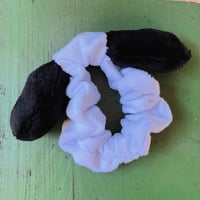 Image 1 of esnupi ear scrunchie