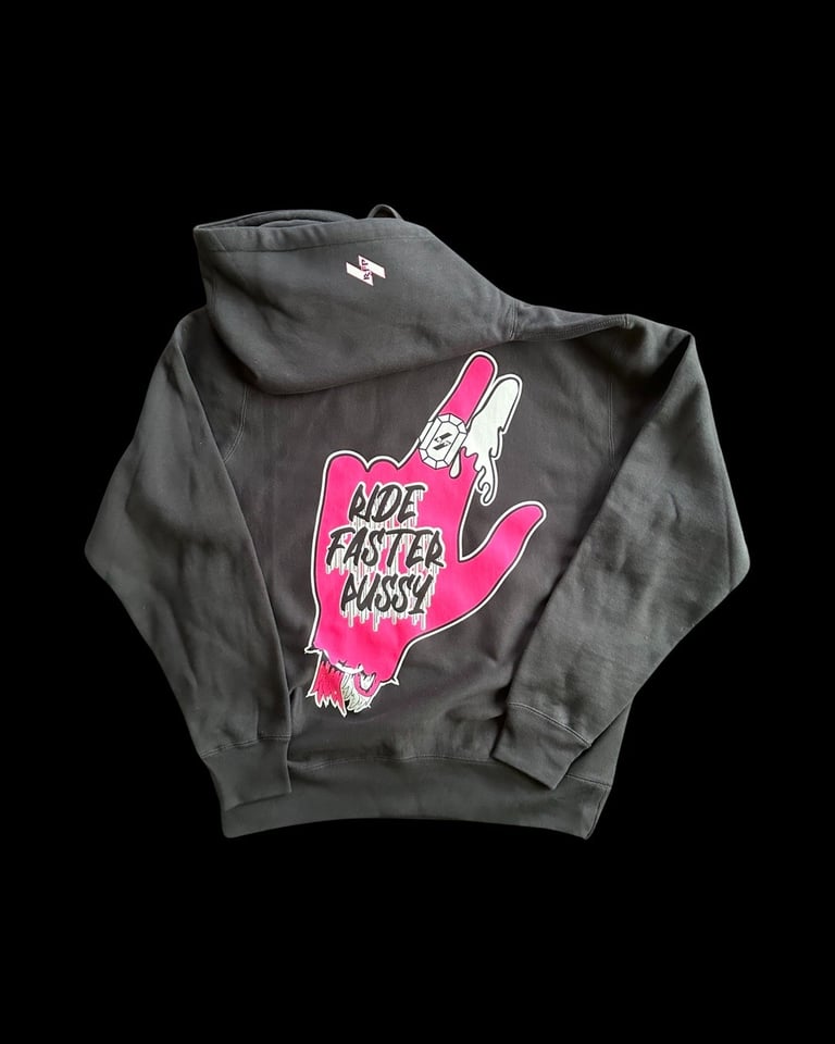 Finger Blaster 13.5 oz Legend hoodie