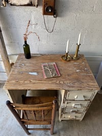 Image 4 of Le bureau parisien