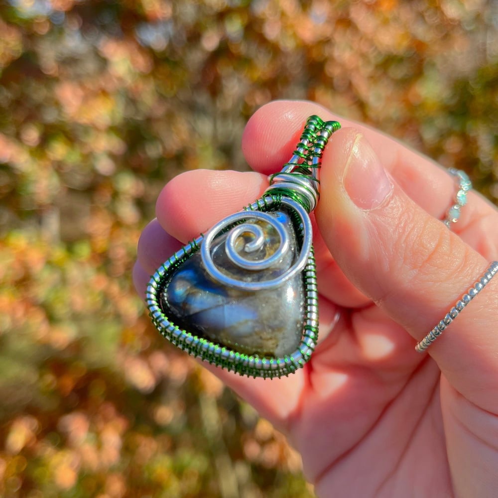 Image of labradorite pendant