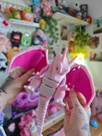 Image 4 of Charizard rosa XL