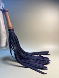 Image 4 of Purple Medusa stingy leather flogger