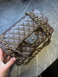 Image 4 of Large classic. 