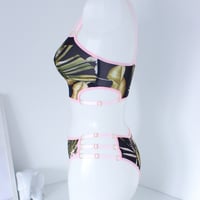 Image 6 of The Isla Set