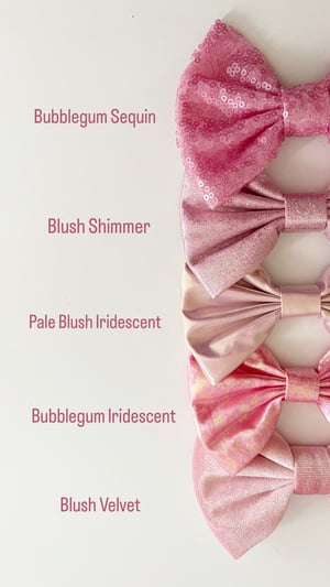 Image of Wreath Ears with Pink Bow