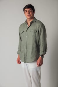 Image 1 of Camisa sahariana de lino verde