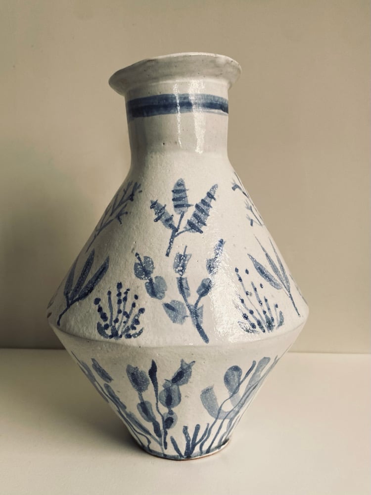 Waterweed Yield Vase Image 3