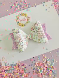 Image 1 of Unicorn party bow 