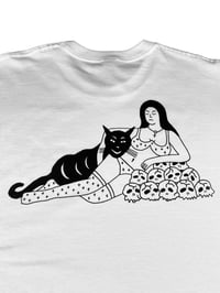 Image 2 of QUEEN T-SHIRT WEISS