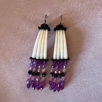 Image 3 of One tier Dentalium earrings (black & purple)