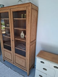 Image 3 of VITRINE PARISIENNE 