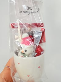 Image 2 of Le Sachet Cadeau tasse à expresso, bracelet et gourmandises rouge