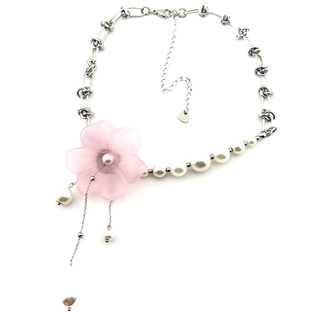 Image of Treasured Flower Necklace