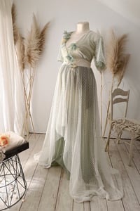 Image 3 of Photoshooting tulle dress Abriana | size S-M| sage and off white | flowers